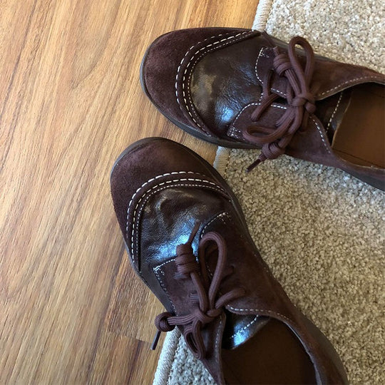 Damen Bequeme Schnürschuhe mit robustem Profil und anatomischer Fußbettung EB