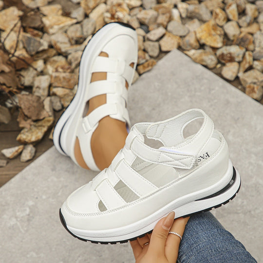 Damen Sportliche Sandalen mit verstellbaren Klettverschlüssen EB