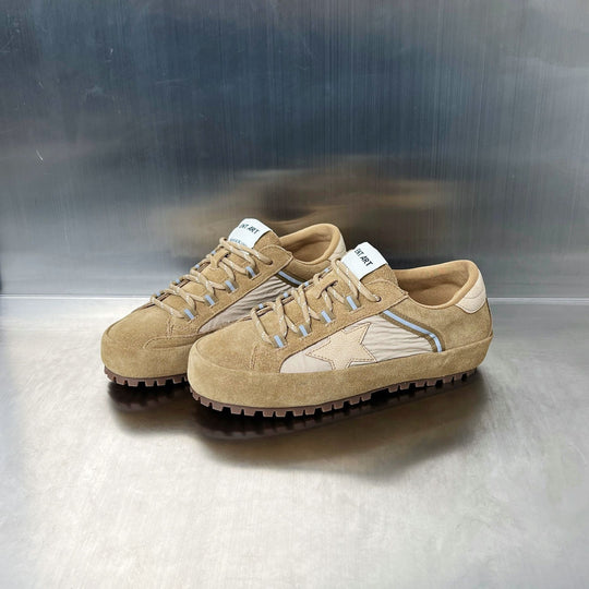 Damen Modische Sneaker mit hochgezogener Sohle und atmungsaktivem Obermaterial EB