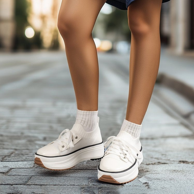 Damen Sportliche Plateau-Sneaker mit atmungsaktiver Oberseite EB