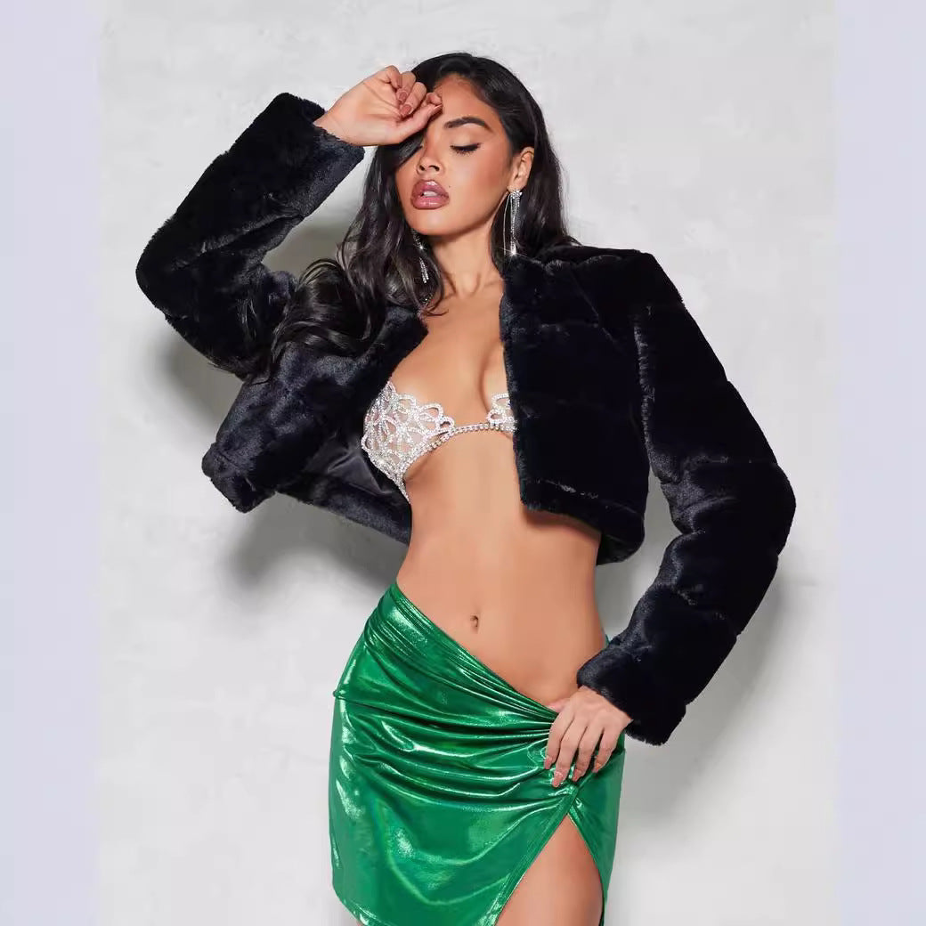 Damen Kurze Kunstpelzjacke mit breiten Ärmeln EB