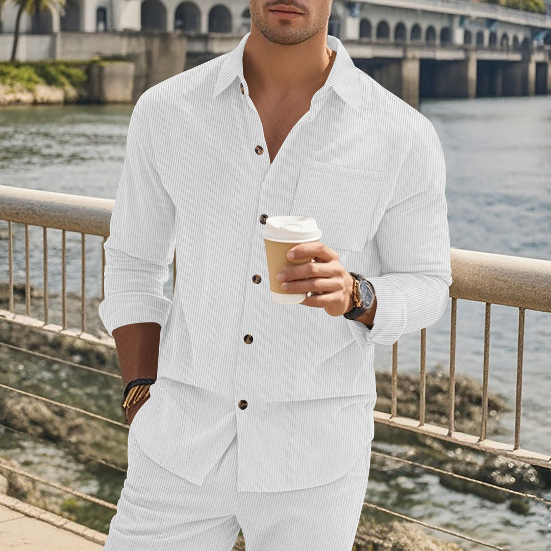 Herren gestreiftes Langarmshirt mit modischem Stehkragen und praktischer Brusttasche EB