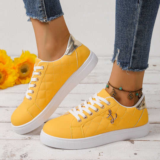 Damen Modische Sneakers mit trendiger Stepp-Optik und mittelhohem Kragen EB