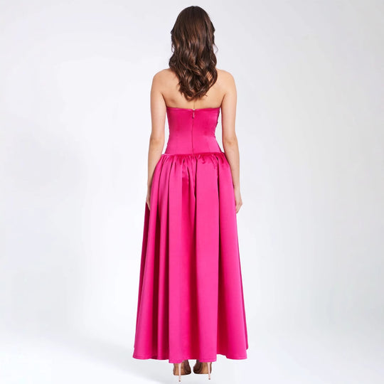 Damen Ballkleid mit schulterfreiem Design und voluminösem Rock EB