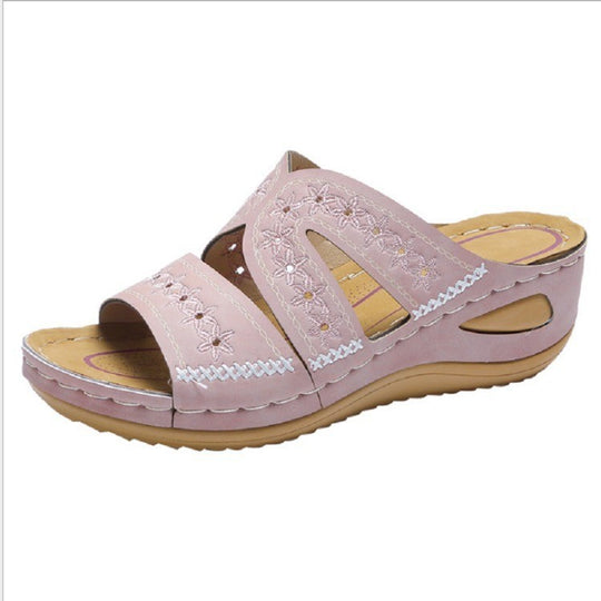 Damen Komfortable Wellness-Pantoletten mit dekorativen Cut-Outs EB