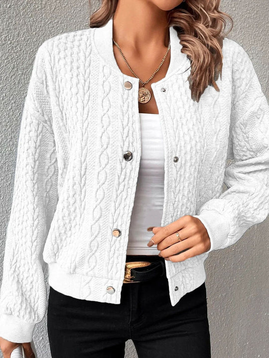 Damen Strukturierte Strick-Bomberjacke mit Zopfmuster und Druckknöpfen EB