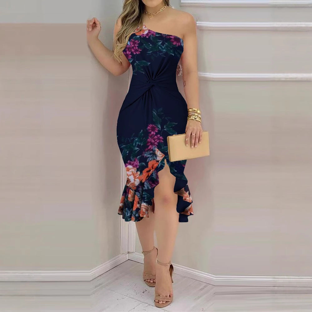 Damen Elegantes asymmetrisches Blumenkleid mit fließendem Saum und Raffung EB