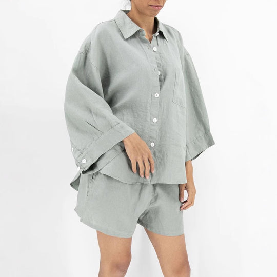 Damen Lässige Leinenbluse mit bequemen Schnitt und praktischen Taschen EB