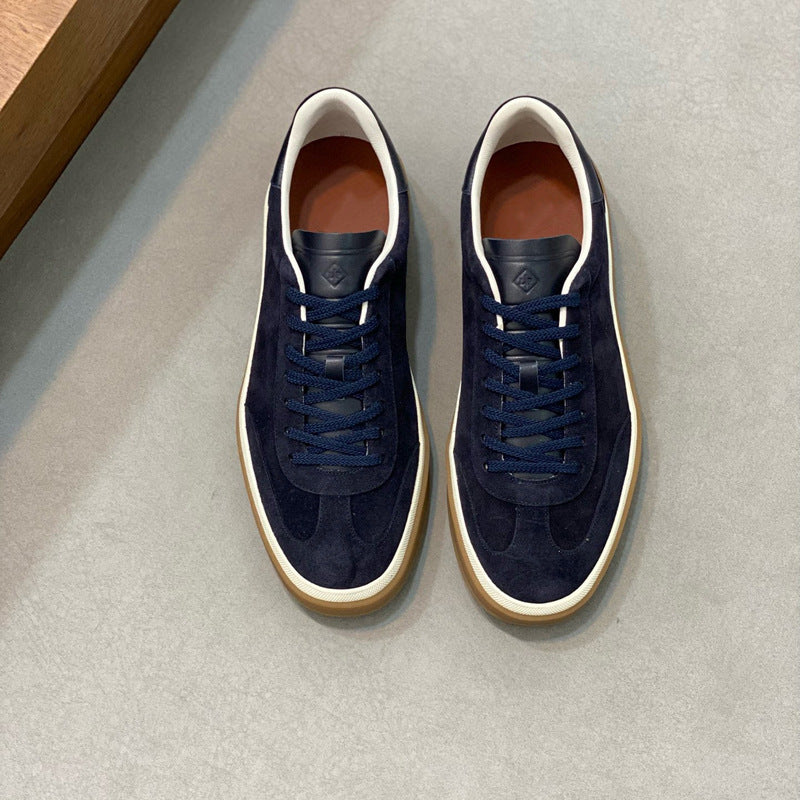 Damen Sneaker aus weichem Wildleder mit raffiniertem Schnürsystem EB