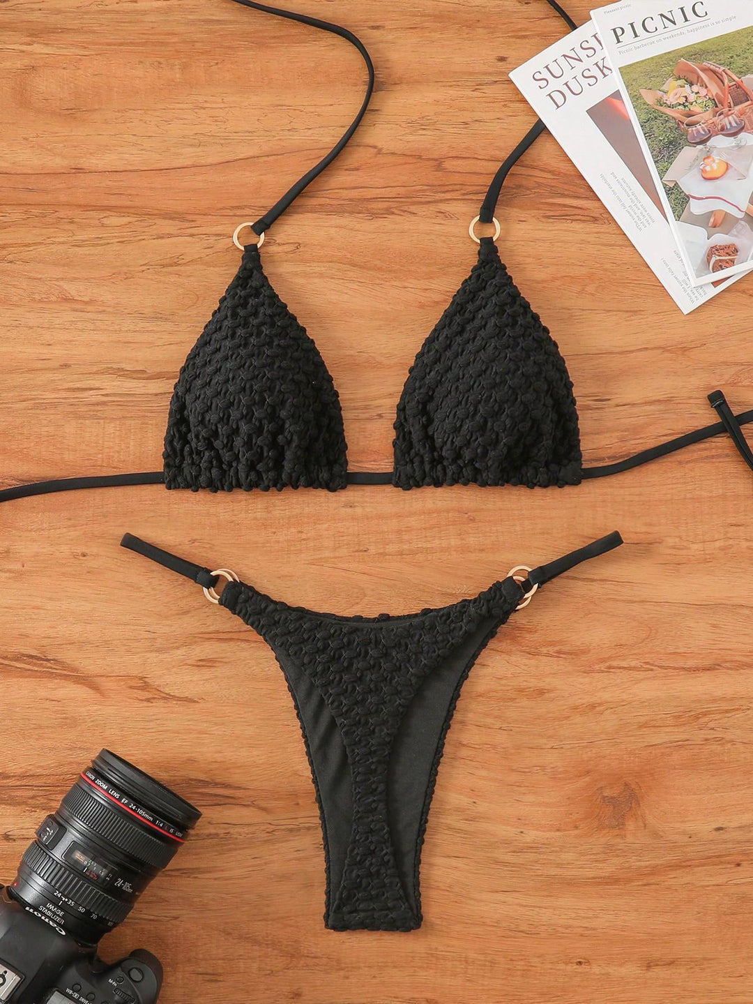 Damen Triangel-Bikini mit raffiniertem Texturenmix EB