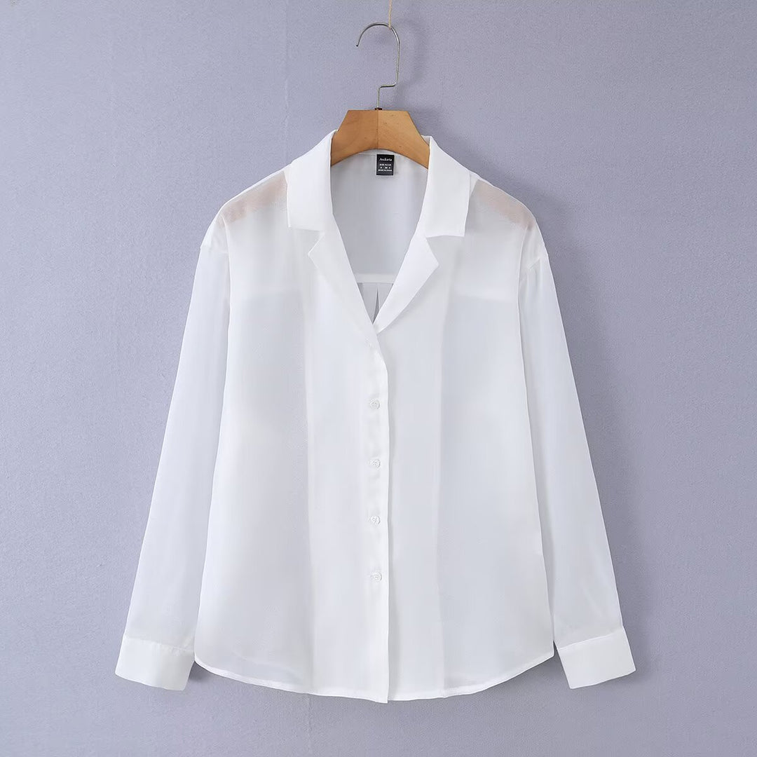 Damenbluse aus luftiger Mikrofaser mit elegantem Kragen und knöpfbarem Verschluss EB