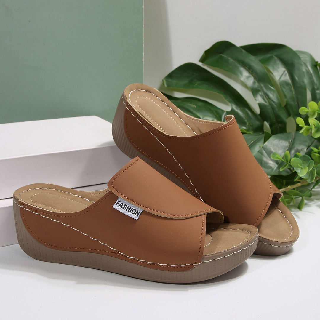 Damen Wedge-Pantoletten mit bequemem Fußbett und modischem Design EB