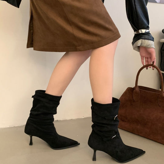 Damen elegante Stiefeletten aus süßem Wildleder mit schickem Falten-Design und kitten Absatz EB