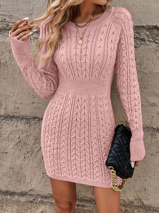 Damen Strickkleid mit Modernem Zopfdesign und Langen Ärmeln EB