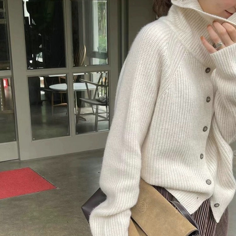 Damen Strickjacke mit hohem Kragen und Knopfverschluss EB