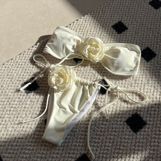 Damen Bandeau-Bikini mit dekorativer Blumenapplikation EB