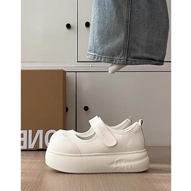 Damen Sportliche Plateau-Sneaker mit verstellbarem Klettverschluss und stylischem Obermaterial EB