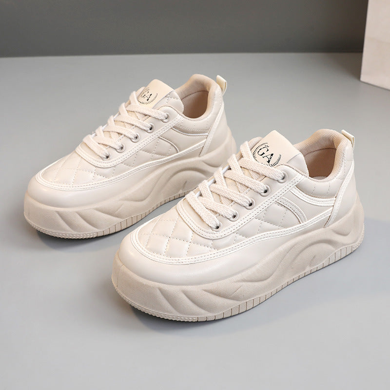 Damen Chunky Sneaker mit gepolstertem Fußbett und modischem Design EB