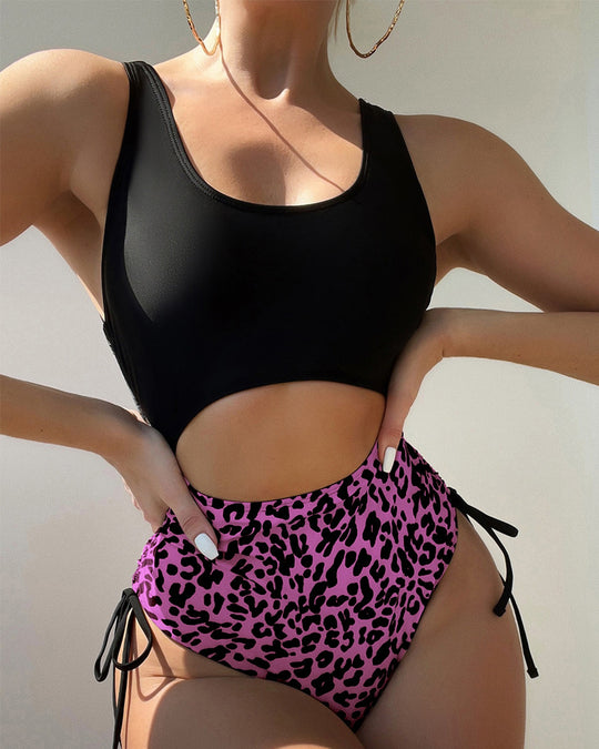 Damen Einteiler Badeanzug mit modischem Cut-Out und eleganter Leoprint-Details EB