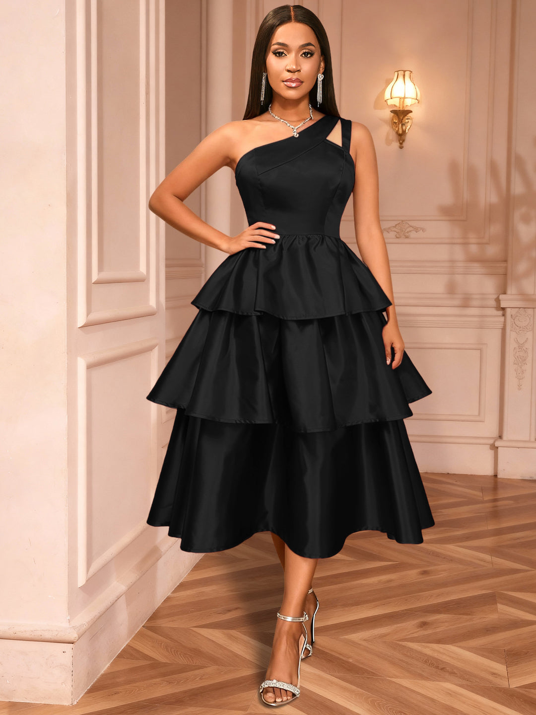 Damen Maxikleid mit asymmetrischem Träger und voluminösen Rüschen EB