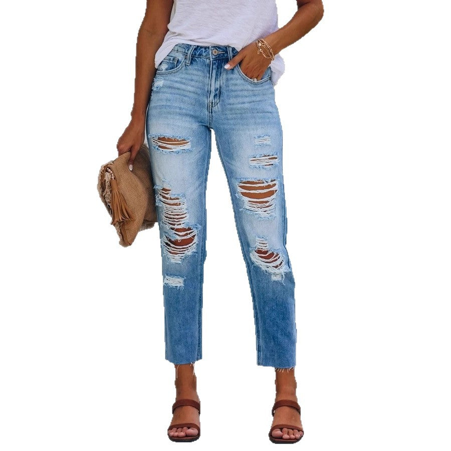 Damen Jeans mit auffälligen Destroyed-Details und zeitgemäßem Schnitt EB