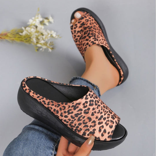 Damen Plateauslipper mit animalischem Muster EB