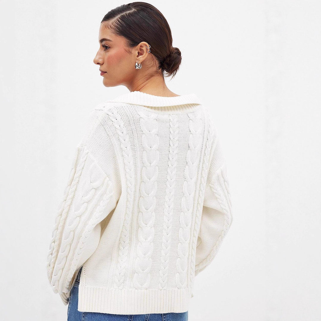 Damen Grobstrickpullover mit romantischem Kragen und praktischen Schnürdetails EB