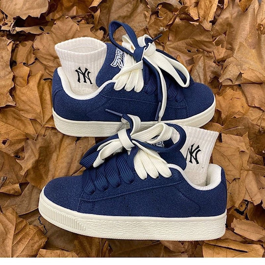 Damen Sportliche Sneakers mit Knotenschnürung und flexiblem Obermaterial EB
