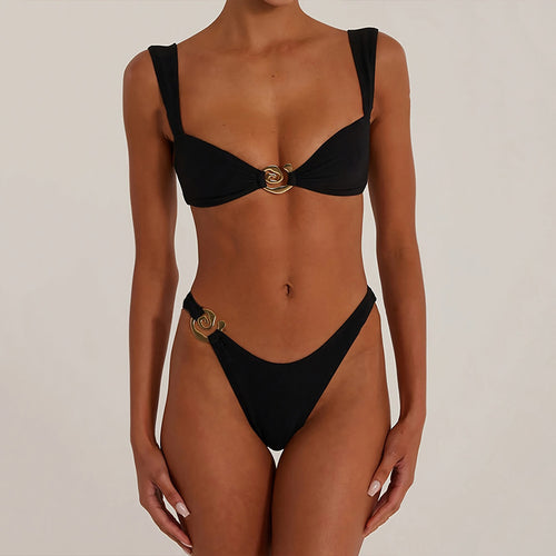 Damen Eleganter Bikini mit goldenen Akzenten EB