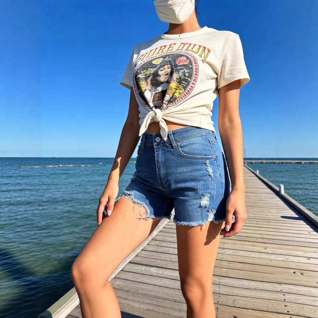 Damen Destroyed Denim-Shorts mit fransigem Saum und stylischen Rissdetails EB