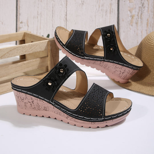 Damen Bequeme Riemensandalen mit floralen Akzenten EB
