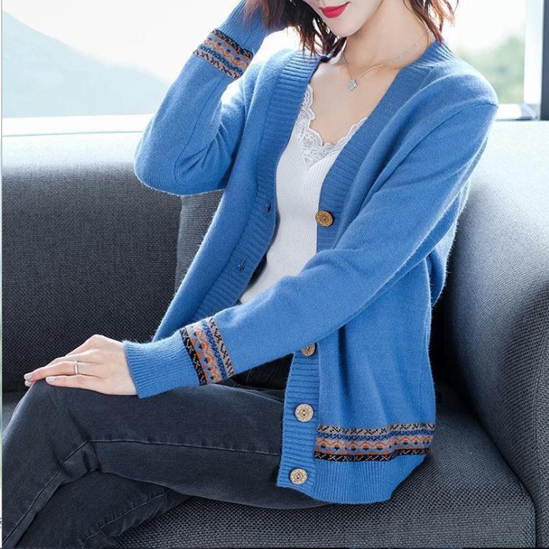 Damen Strickjacke mit kunstvollen Stickdetails und Knopfverschluss EB