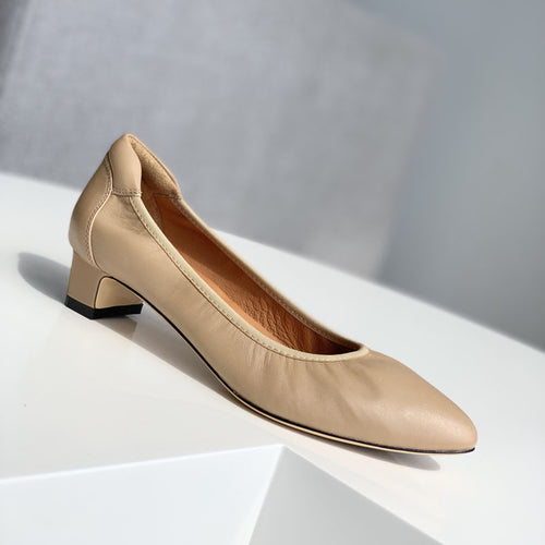 Damen Bequeme spitz zulaufende Ballerinas mit flexiblem Blockabsatz EB
