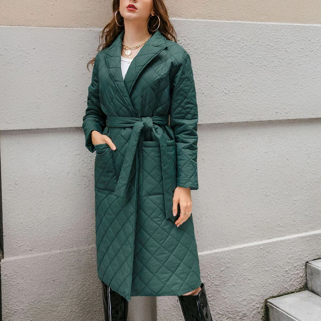 Damen Steppmantel mit eleganter Taillierung und praktischen Taschen EB