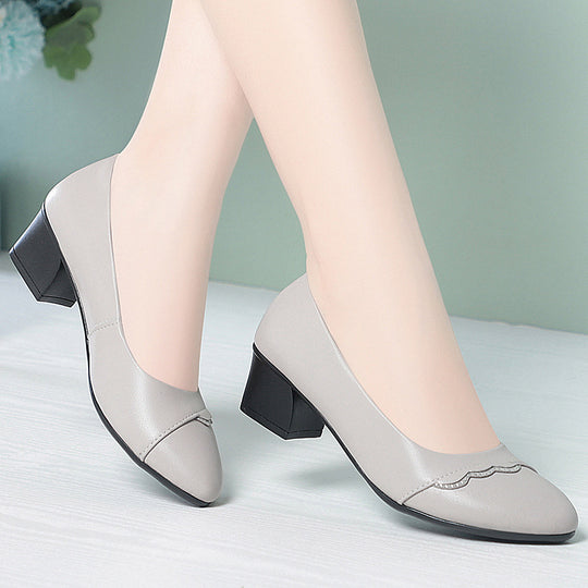 Damen Elegante Pumps mit zierlicher Wellenkante und komfortablem Blockabsatz EB