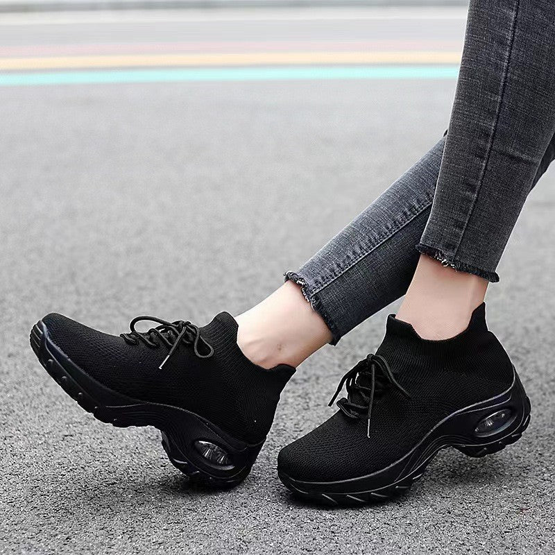 Damen Leichte und flexible Sneakers mit dämpfender Sohle EB