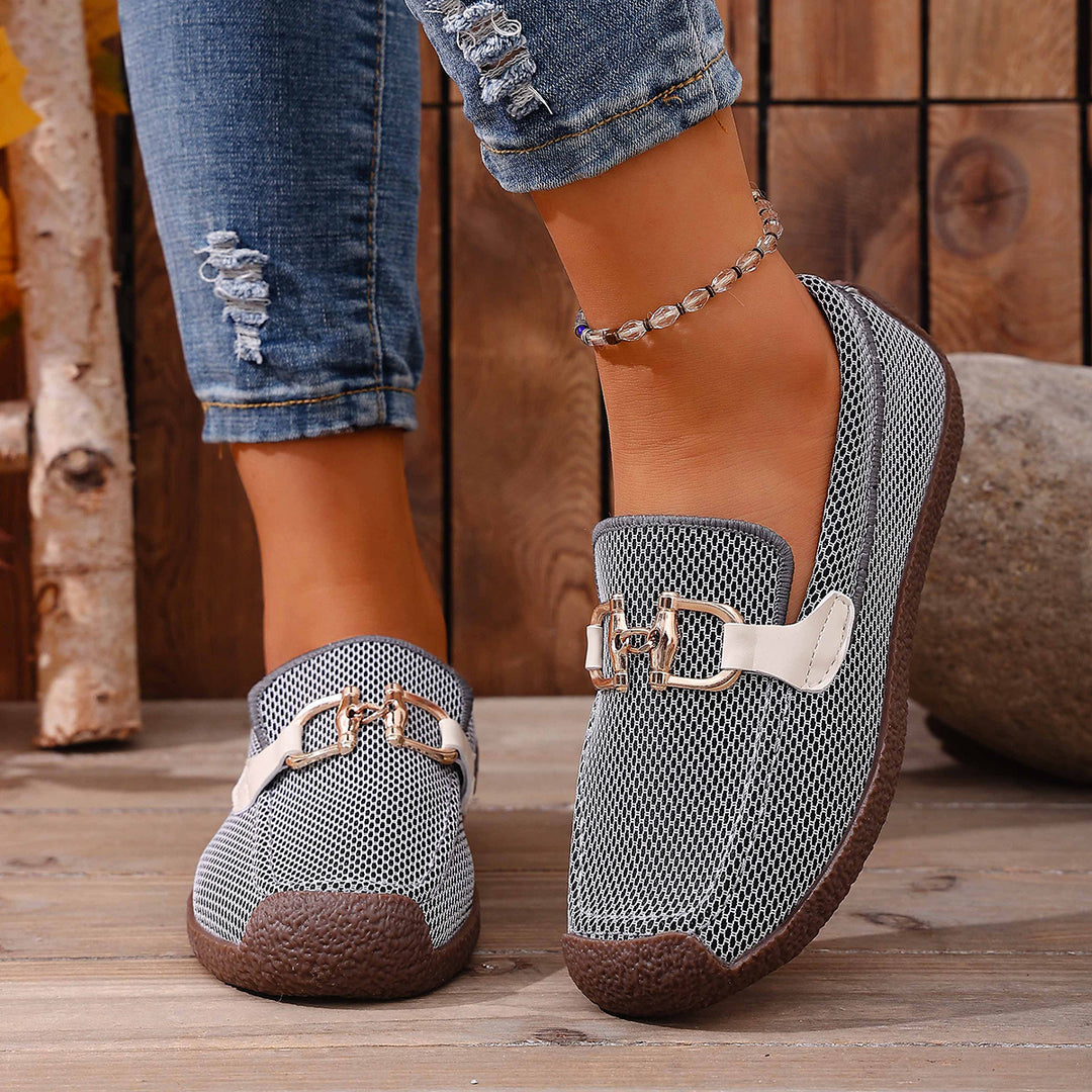 Damen Bequeme Clog-Schuhe mit luftiger Mesh-Oberfläche und modischem Schnallen-Detail EB