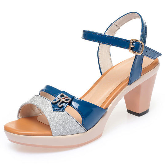 Damen Sandaletten mit funkelndem Strassdetail und elegantem Blockabsatz EB