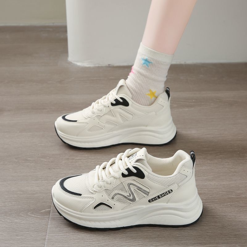 Damen City‑Chunky‑Sneaker mit skulpturierter Plateausohle, Mesh‑Einsätzen und gepolstertem Komfortkragen EB