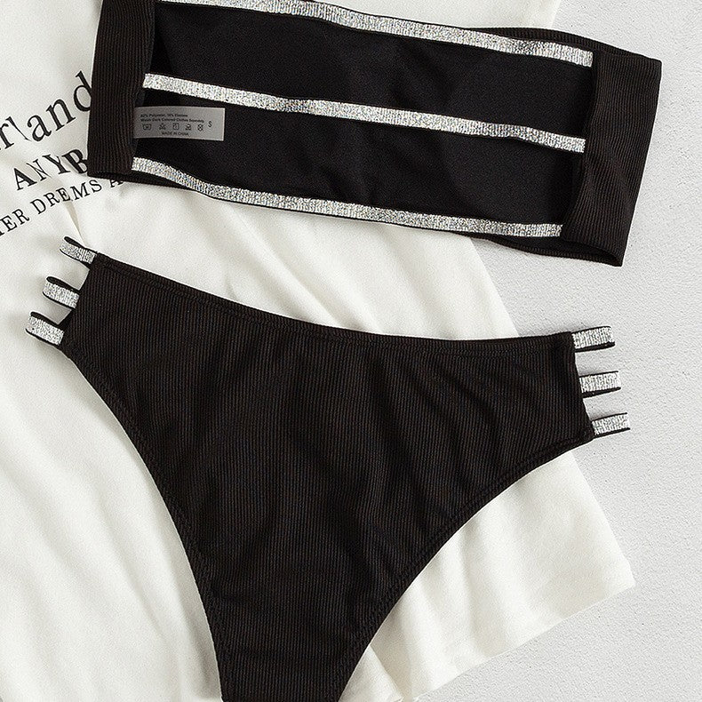 Damen Bandeau-Bikini mit eleganten Details EB