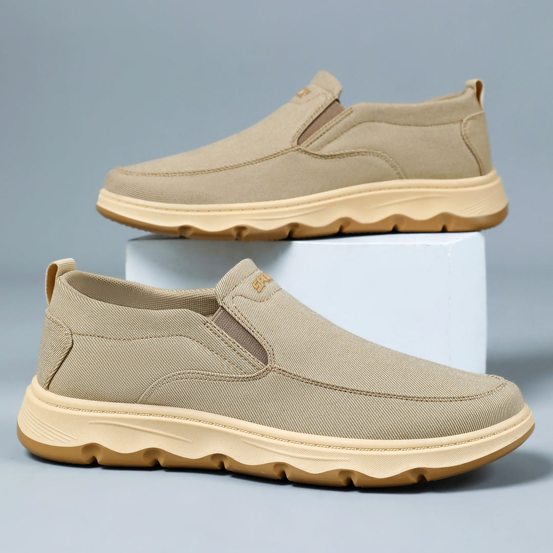 Herren nan leichter Slip-On Canvas-Sneaker mit elastischem Einstieg, gepolsterter Innensohle und profiliert rutschfester Gummilaufsohle EB