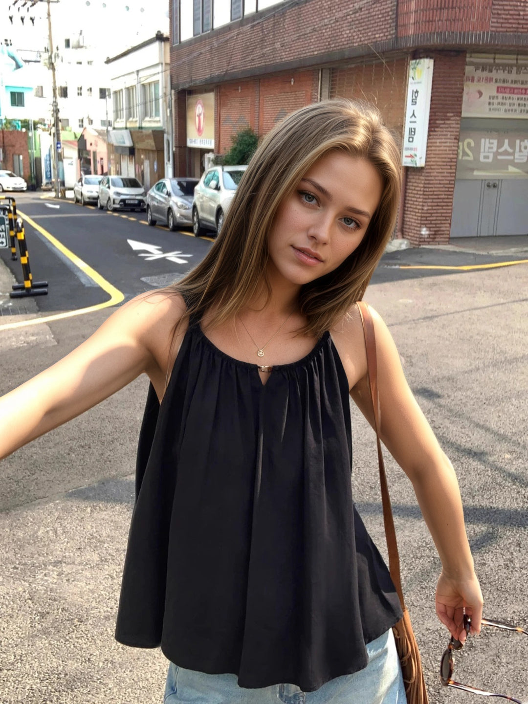 Damen Lässiges Sommeroberteil mit einem lässigen Schnitt und feinen Rüschendetails EB