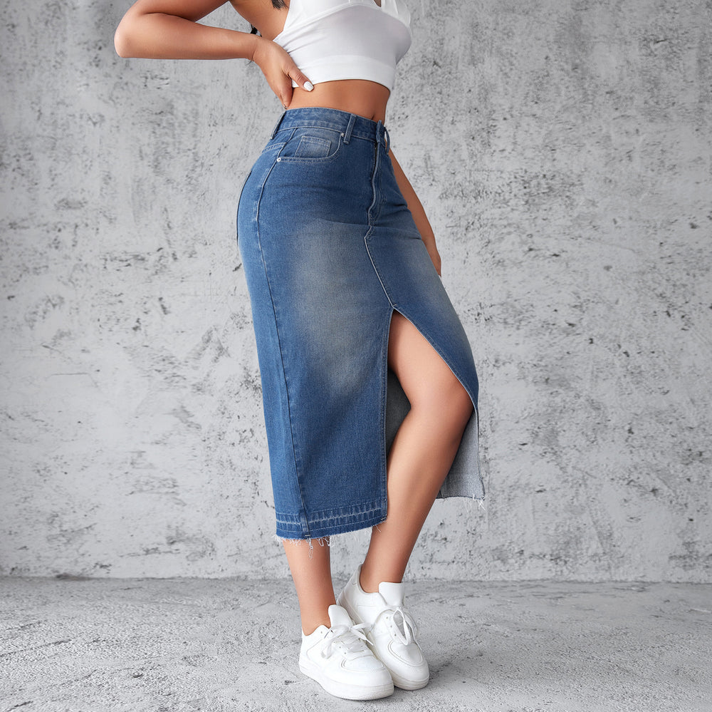 Damen Jeansrock mit hoch geschnittenem Schlitz und fransigem Saum EB