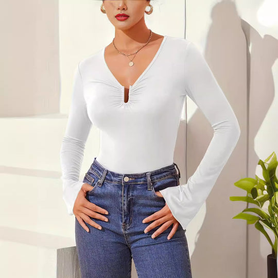 Damen nan tailliertes Langarmshirt mit gerafftem Schlitz-Ausschnitt und spitzem Zipfelsaum EB