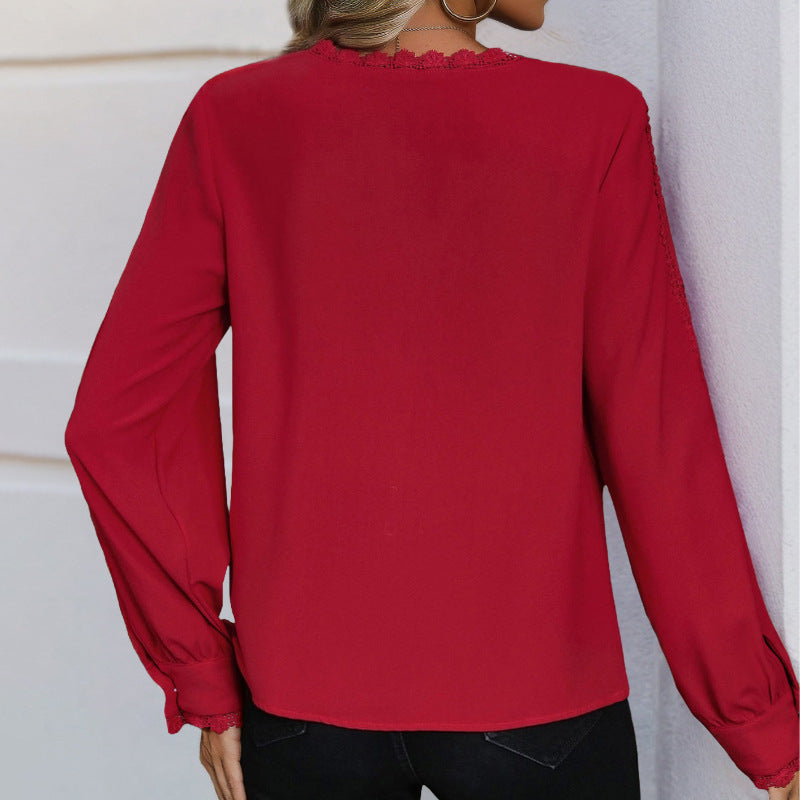 Damen Chiffonbluse mit feinen Spitzenakzenten und Knopfdetails EB