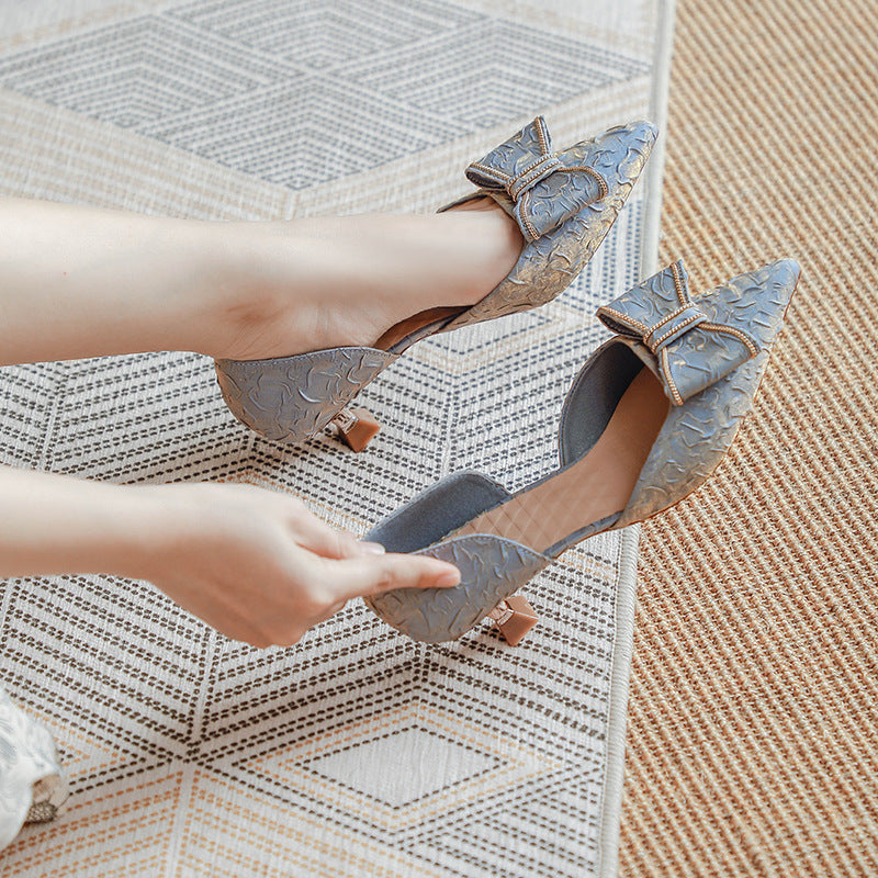 Damen Elegante Slippers mit dekorativer Schleifenapplikation und feinem Spitzenmuster EB