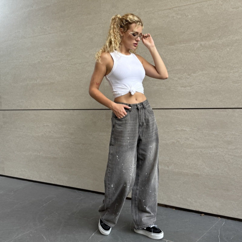 Damen Weite High-Waist Jeans mit kreativen Farbklecksen EB