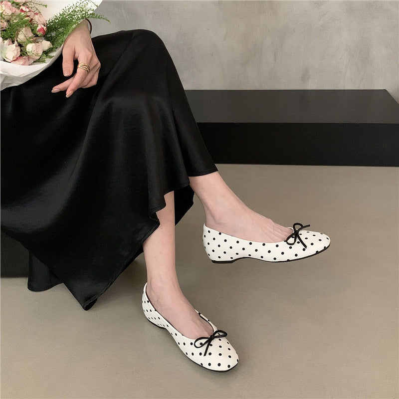 Damen Ballerinas mit verspielt gepunktetem Design und zarter Schleifenverzierung EB