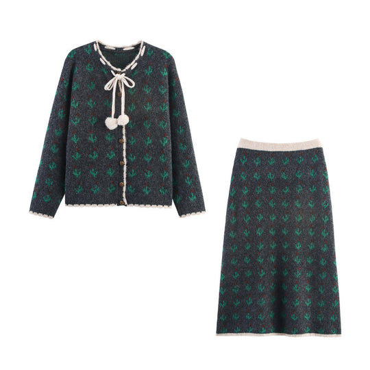 Damen elegantes Strick-Set mit floralem Muster und dekorativen Borten EB