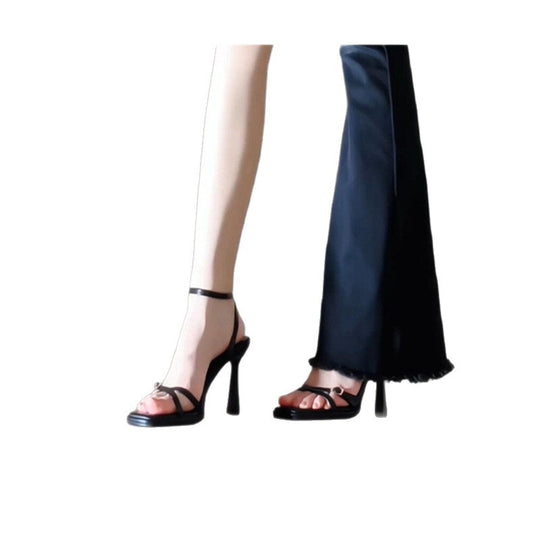 Damen elegante Sandaletten mit modischen Akzenten EB